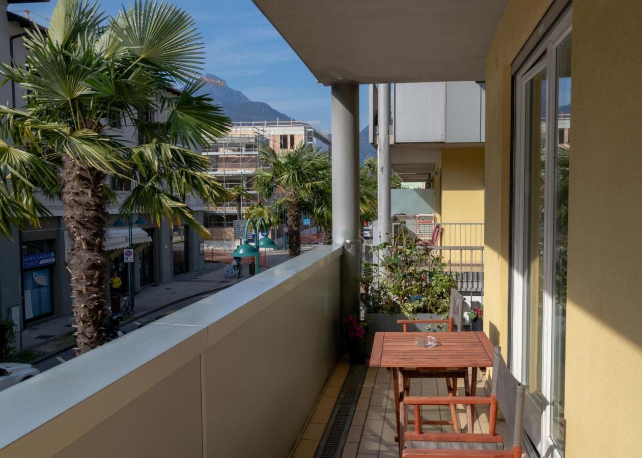 Riva Central Apartment - Free Parking Buitenkant foto