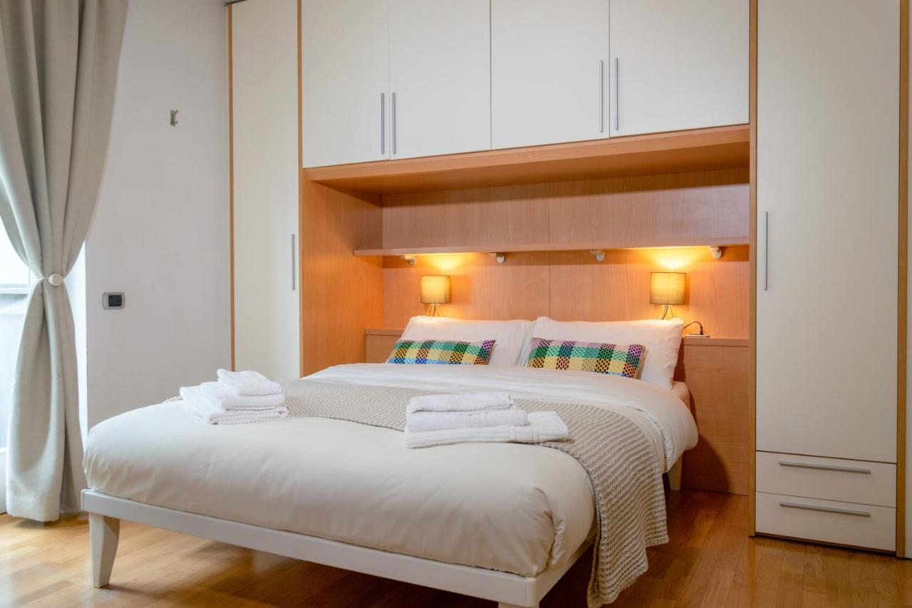 Riva Central Apartment - Free Parking Buitenkant foto